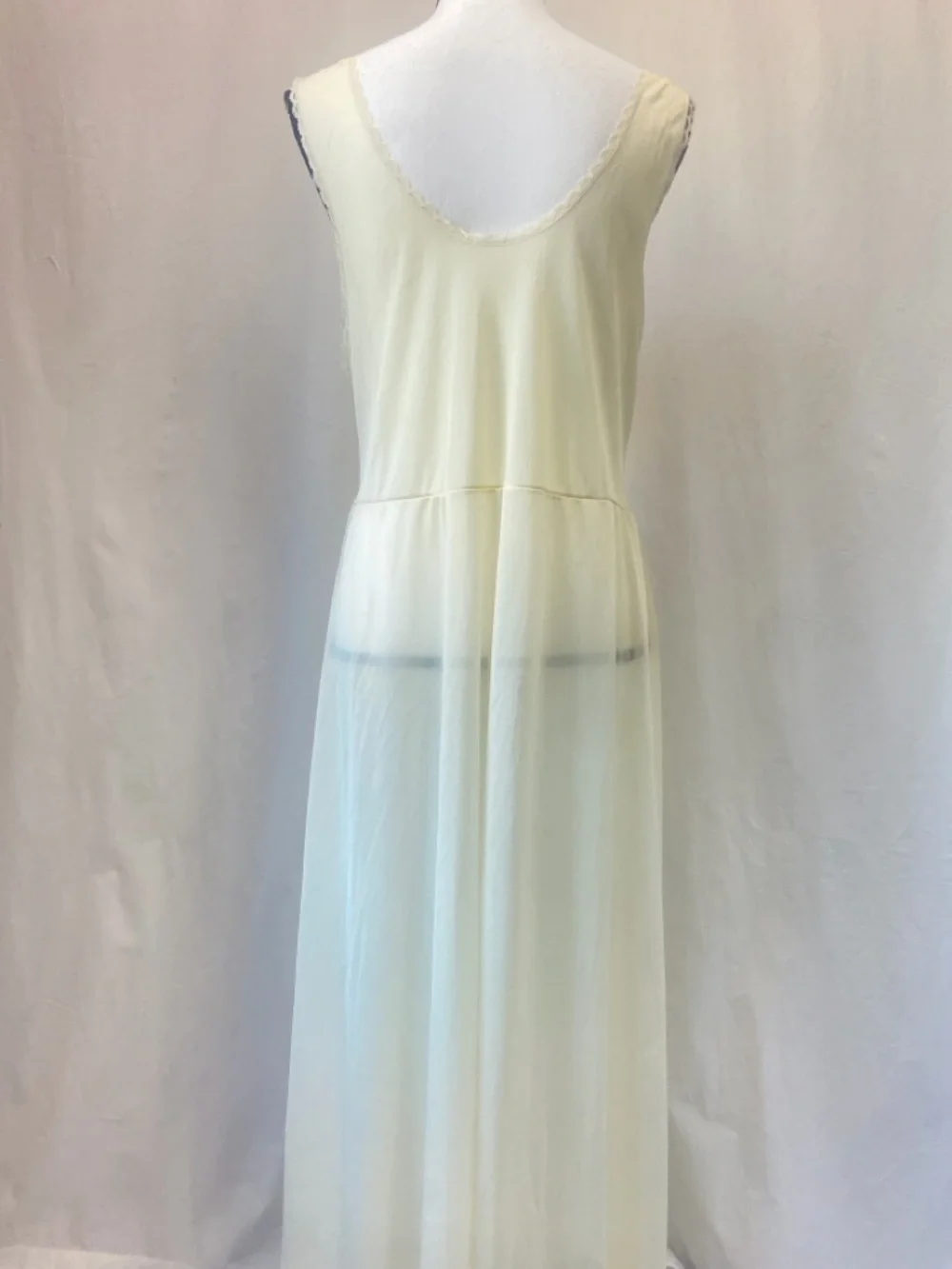 Vintage sheer nylon/chiffon nightgown lingerie Ivory Cream Lace 60s 70s Small - Picture 13 of 16